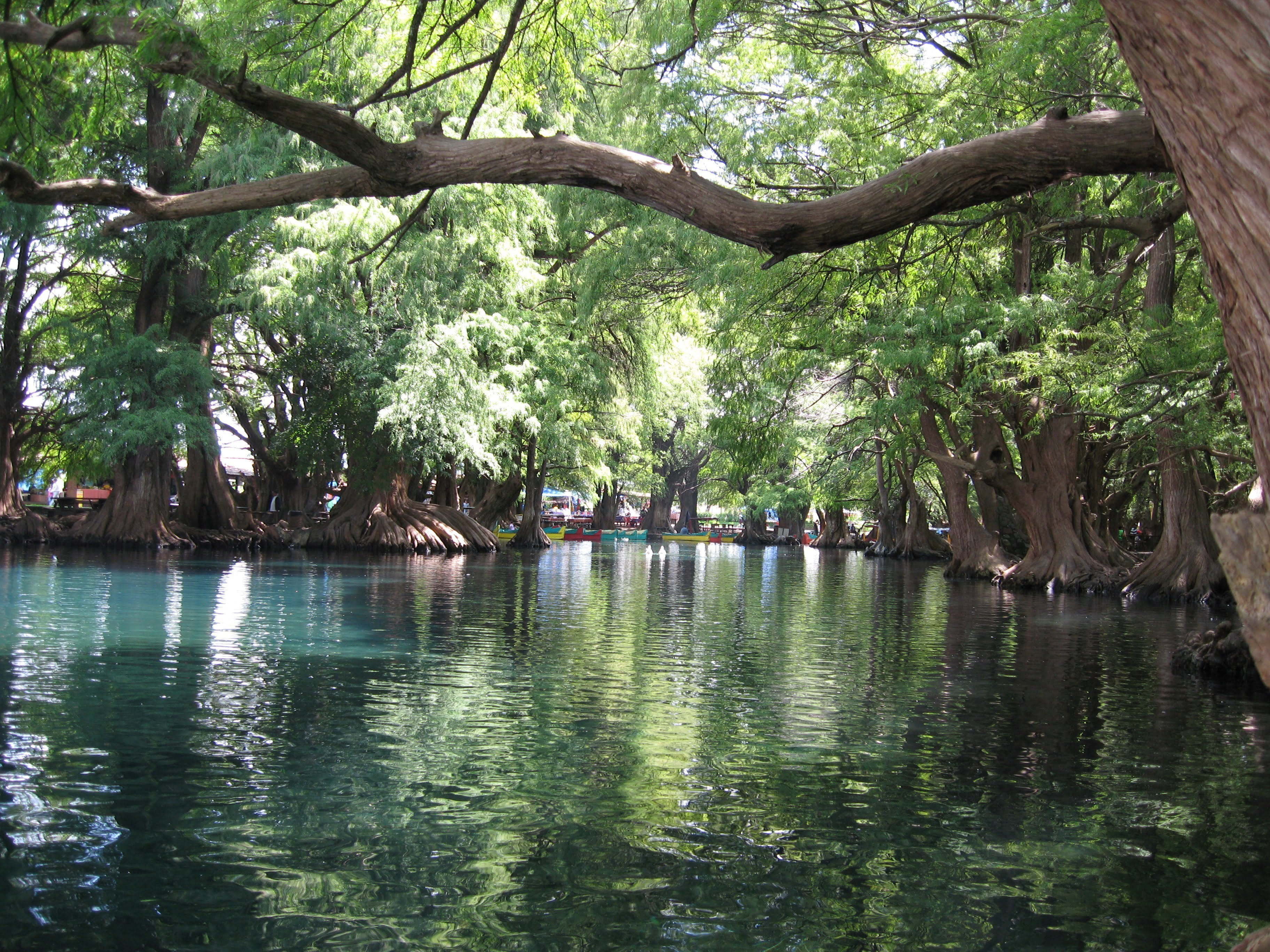 De Aguas Superficiales hacia Aguas Subterráneas